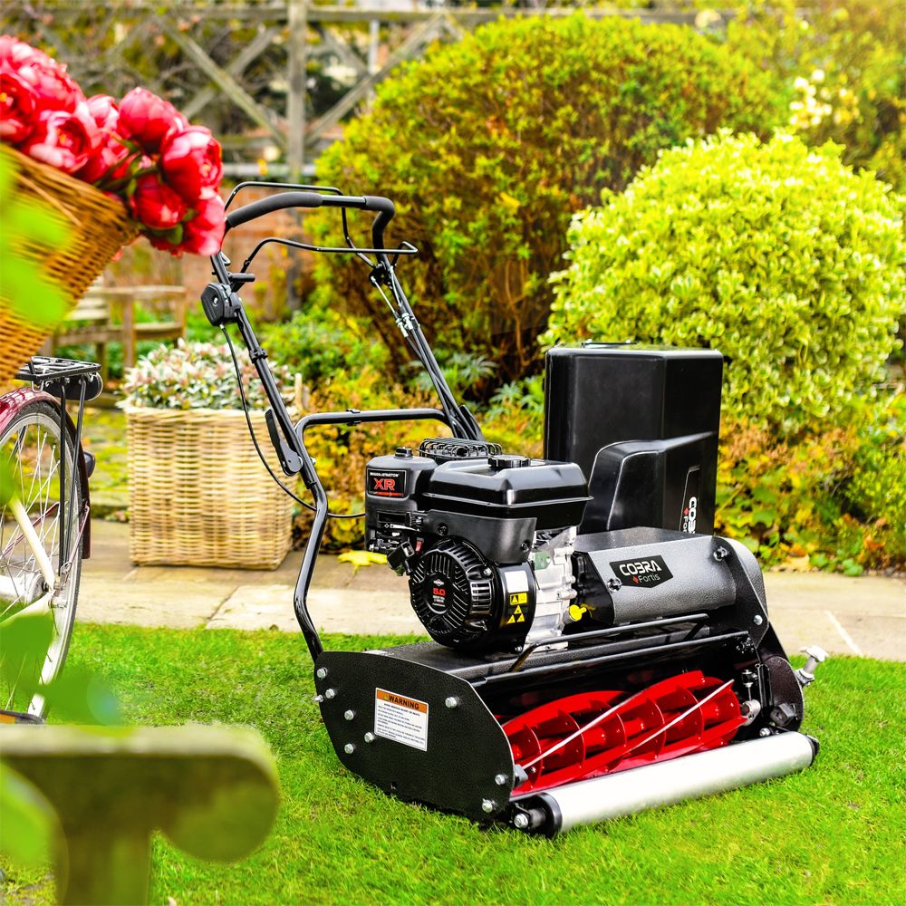 Cobra Fortis 14L 35cm/14" Self-Propelled Petrol Cylinder Lawn Mower