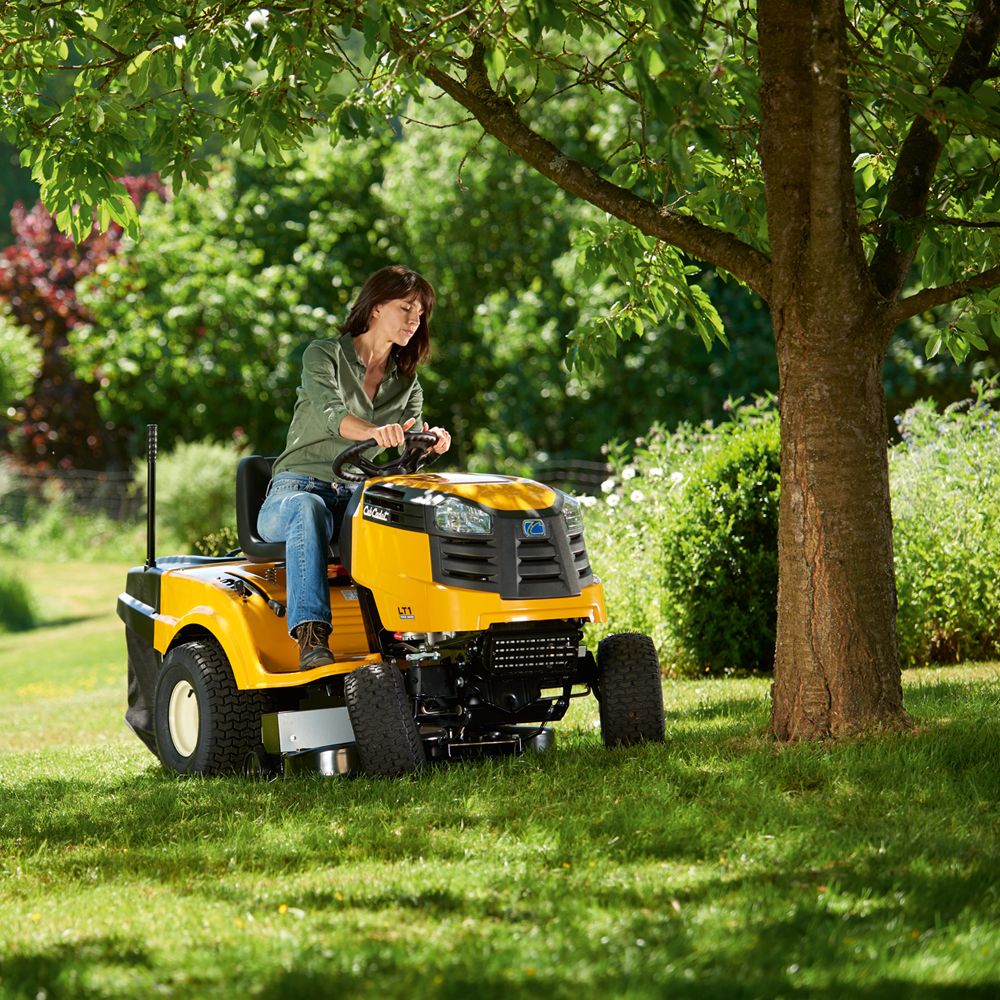 Cub Cadet LR1 MR76 Force Series 30